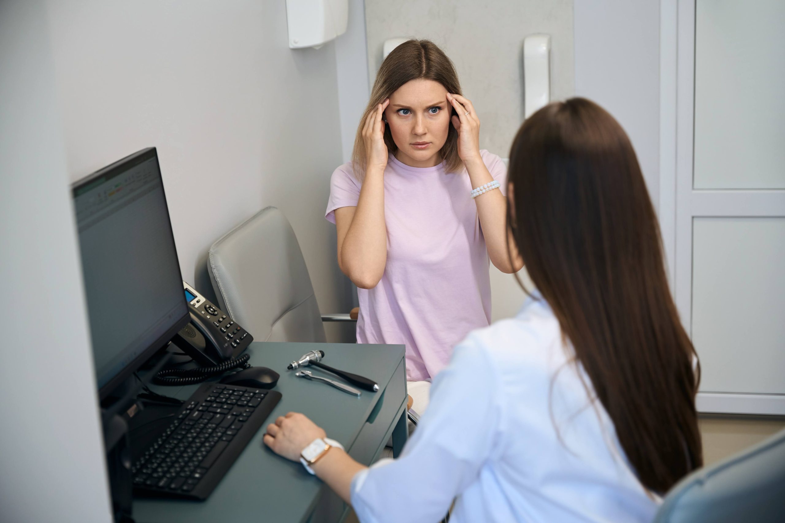 Головний біль у пацієнтки